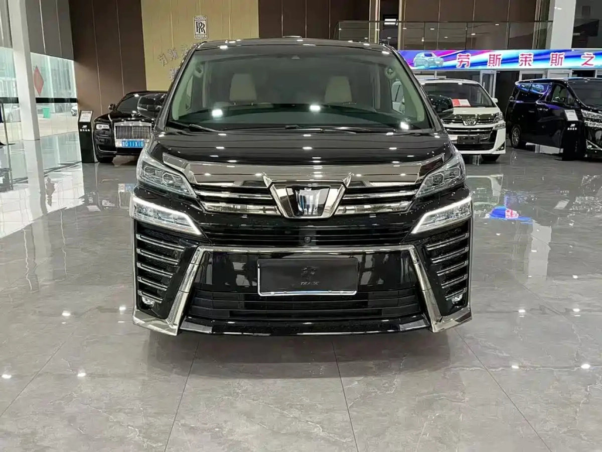 TOYOTA VELLFIRE