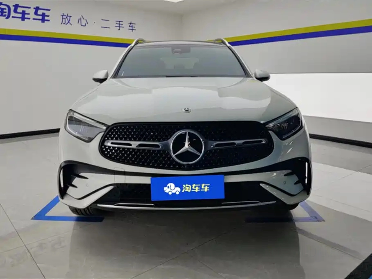 MERCEDES BENZ GLC