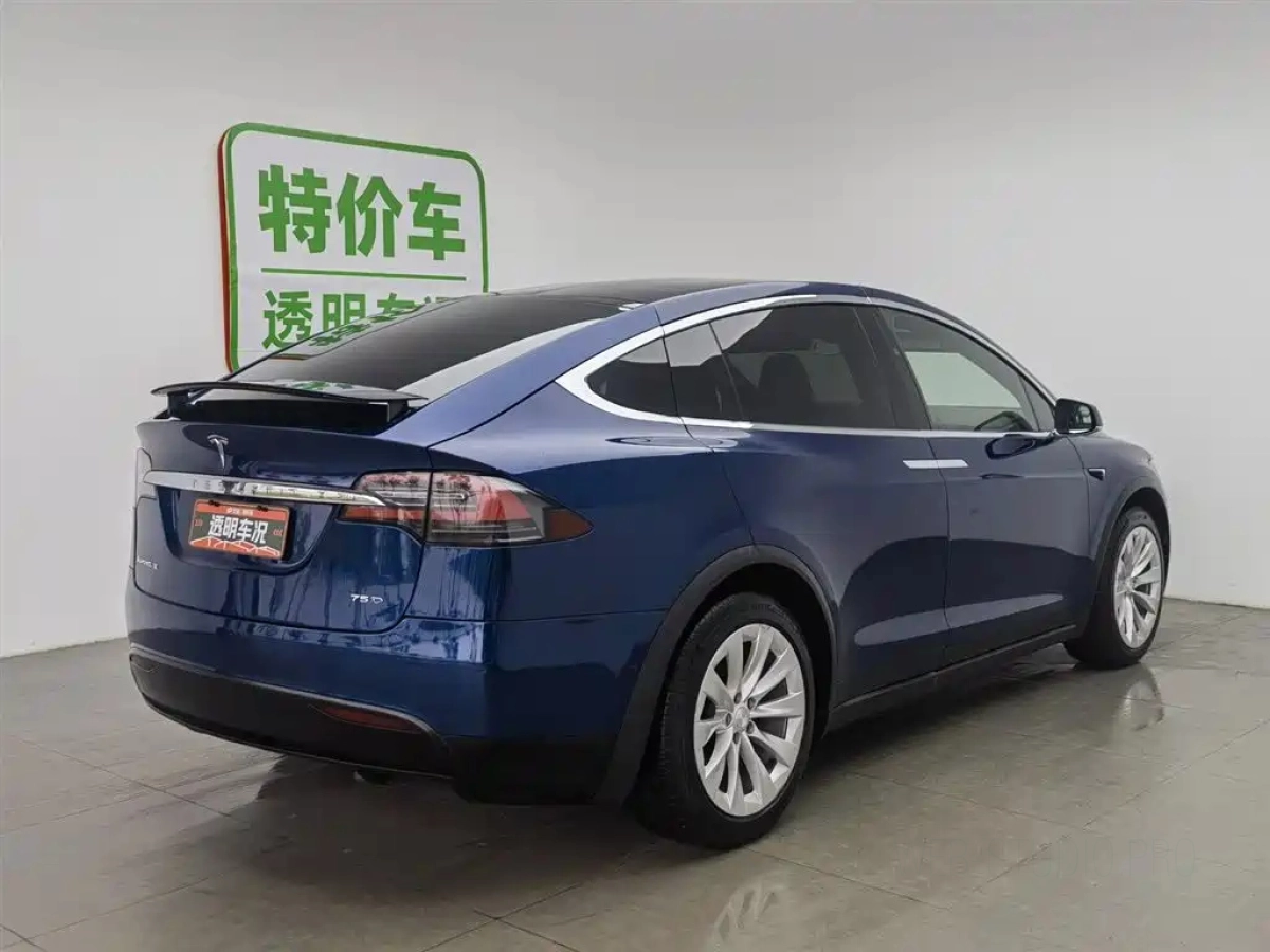 TESLA MODEL X