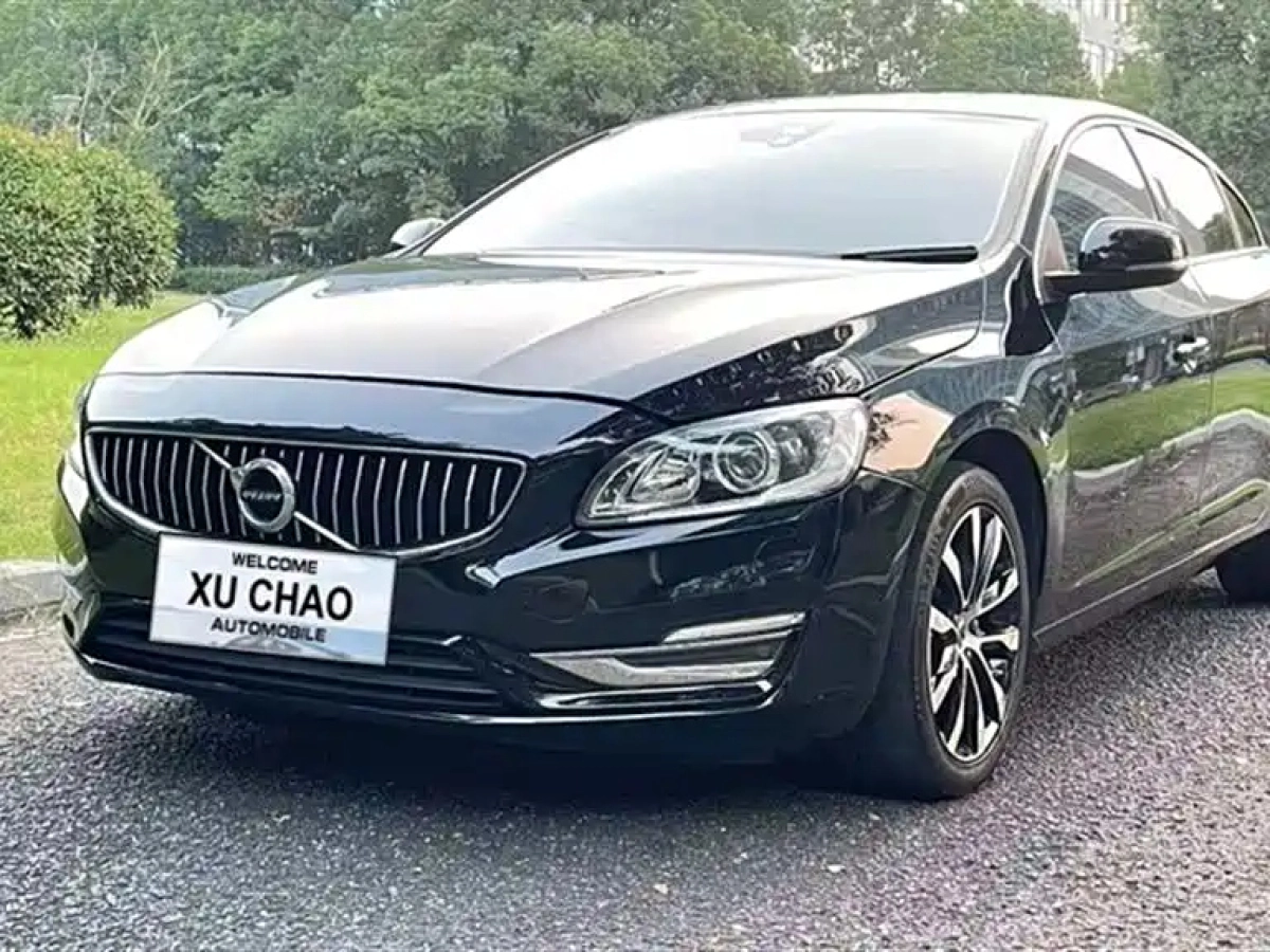 VOLVO S60  2019