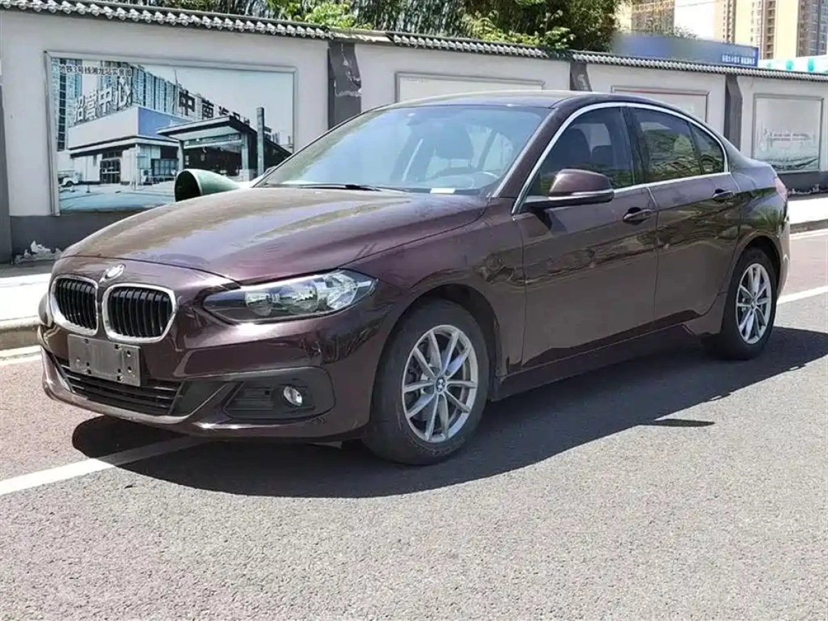 BMW 1-SERIES