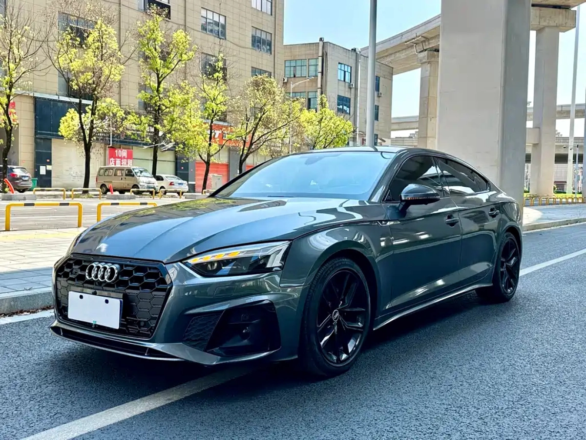 AUDI A5  2021