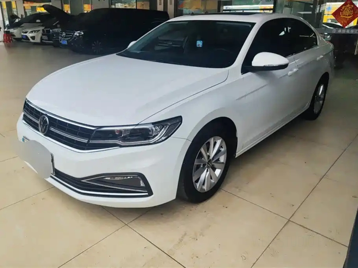 VOLKSWAGEN BORA  2021