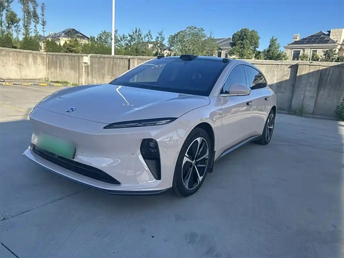 NIO ET5T
