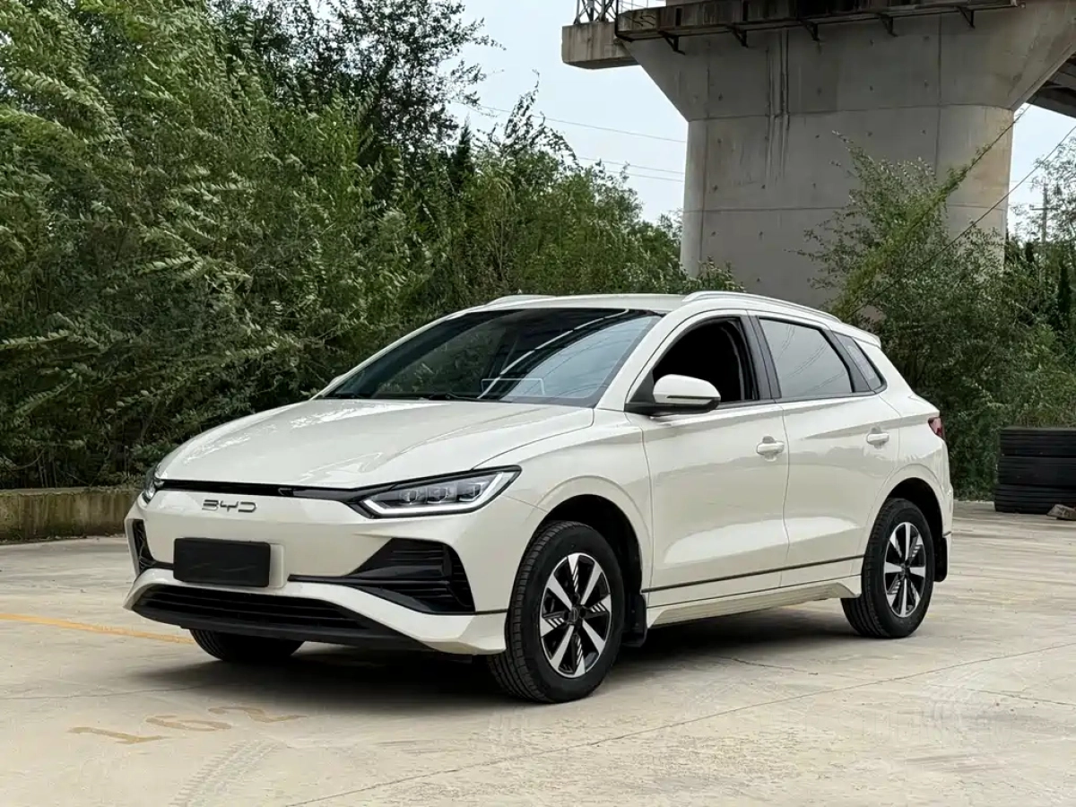 BYD E2