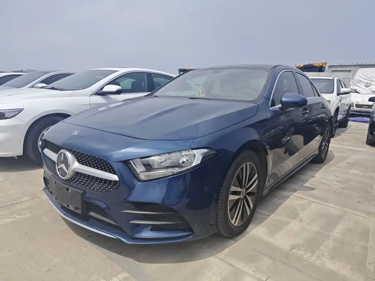 MERCEDES BENZ A-CLASS  2019