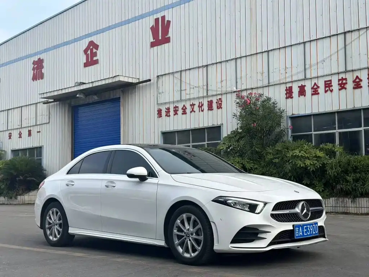 MERCEDES BENZ A-CLASS  2019