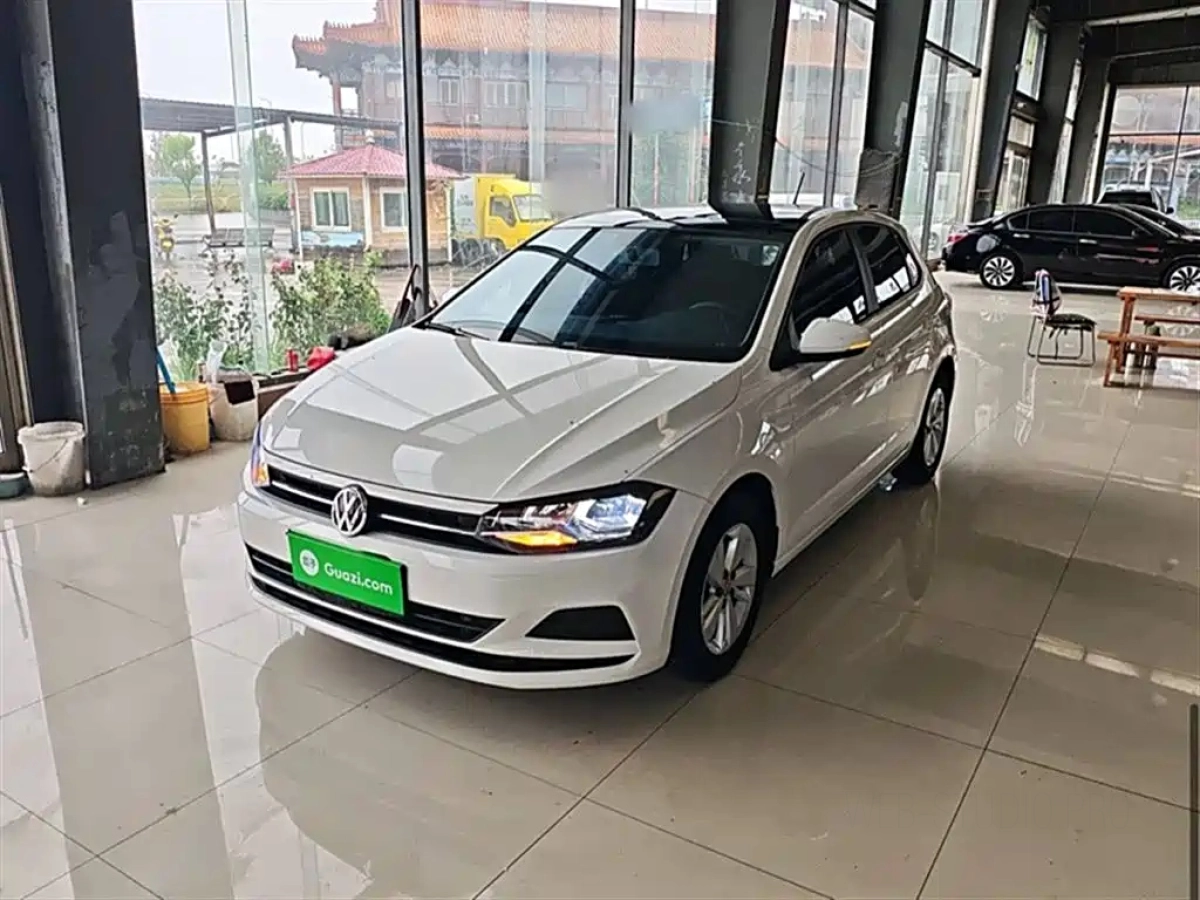 VOLKSWAGEN POLO  2021