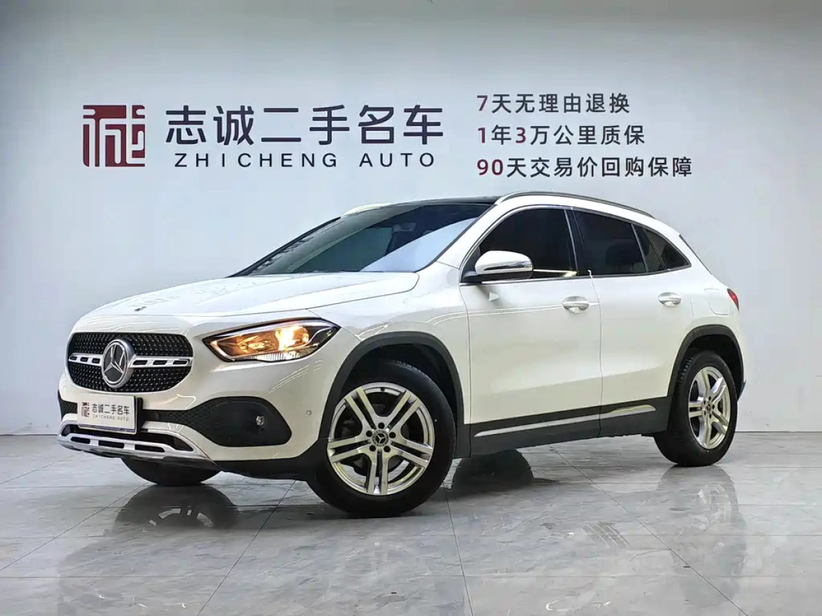 MERCEDES BENZ GLA  2021