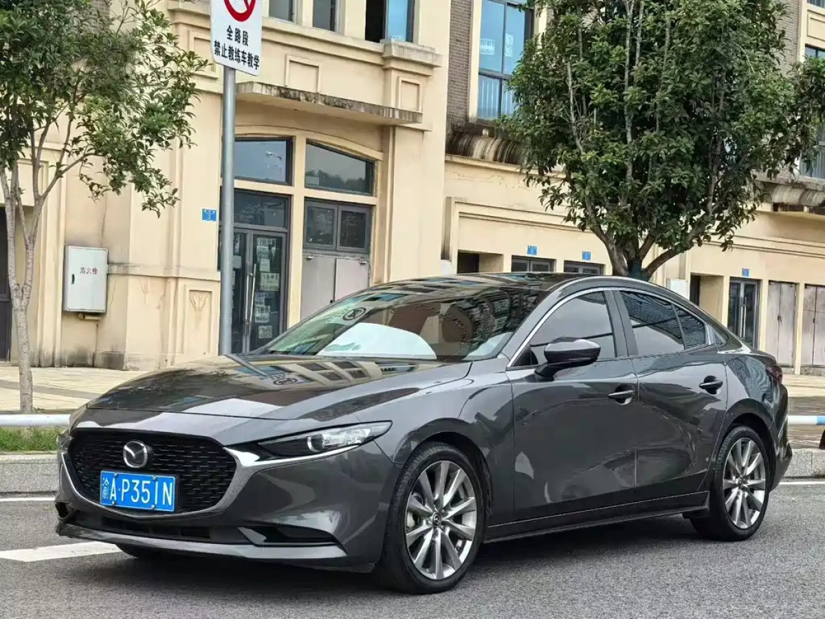 MAZDA 3 AXELA