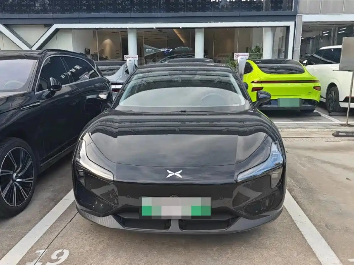 XPENG MOTORS MONA M03