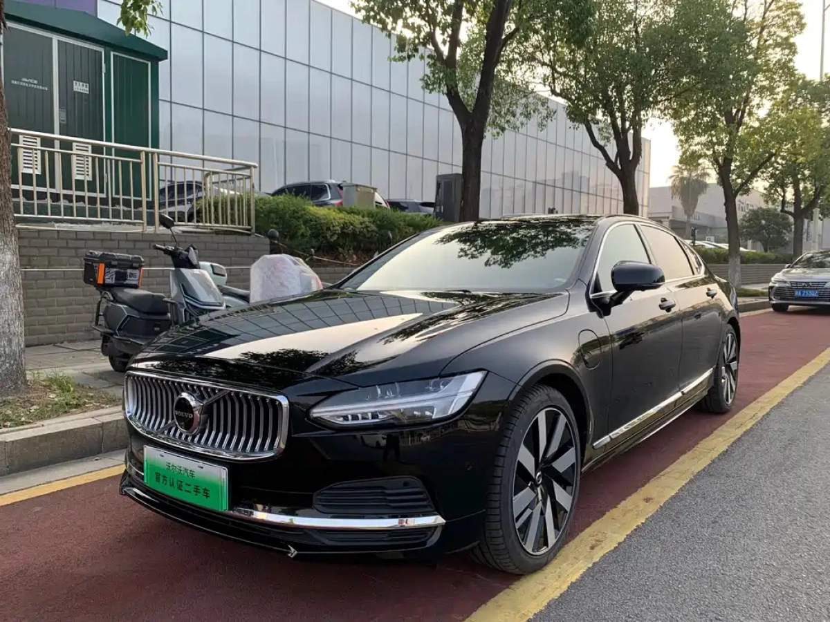 VOLVO S90 NEW ENERGY  2024