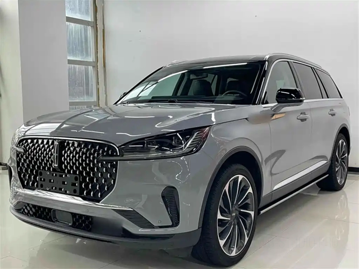 LINCOLN AVIATOR  2024