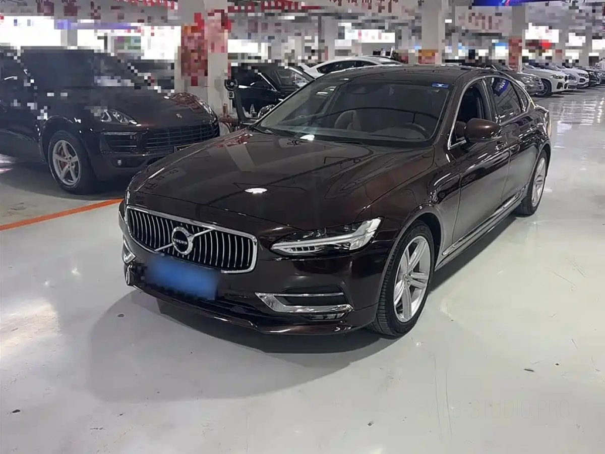 VOLVO S90