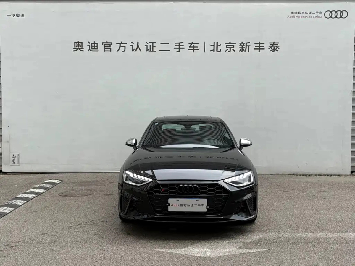 AUDI S4