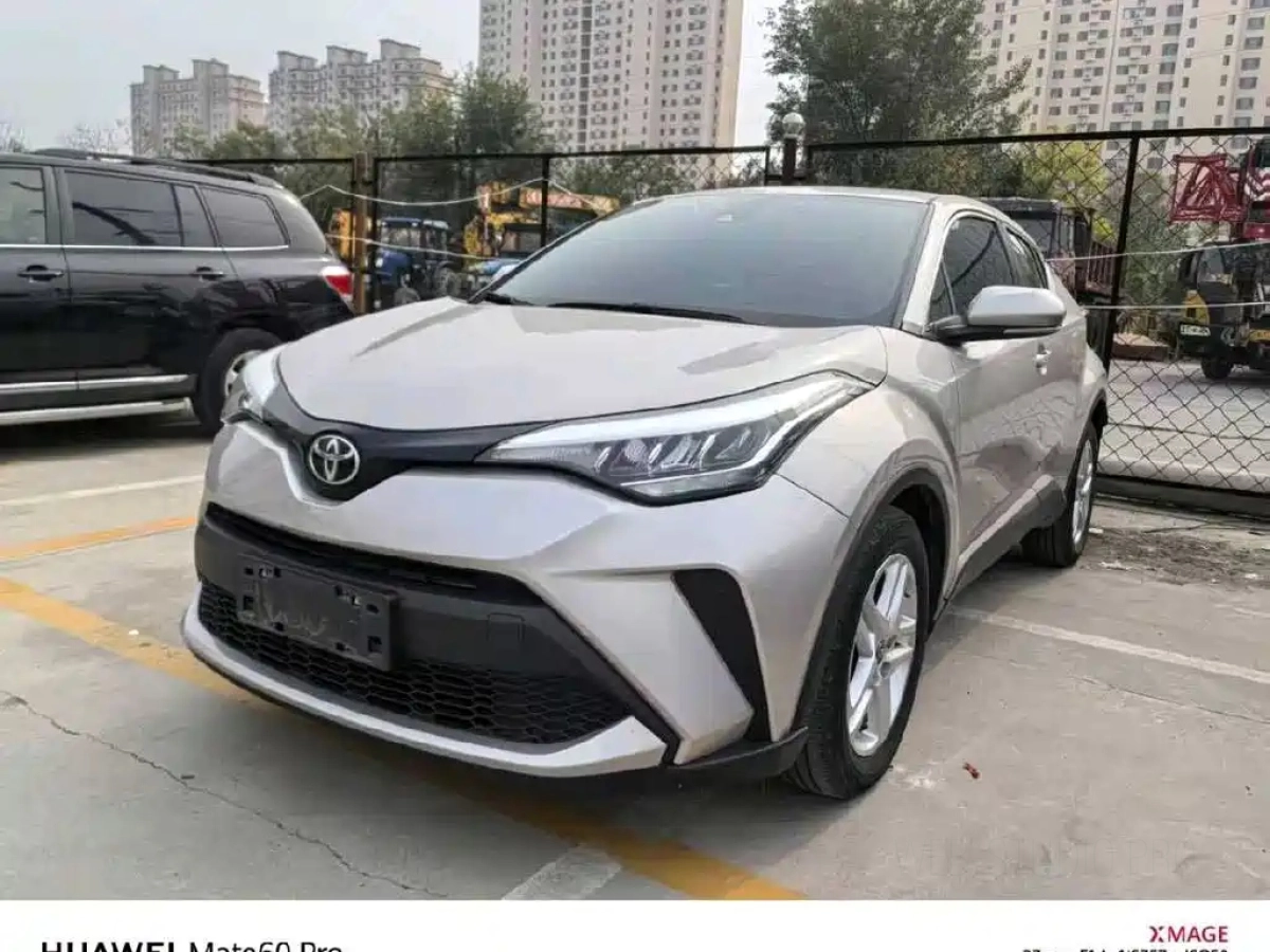 TOYOTA C-HR  2023