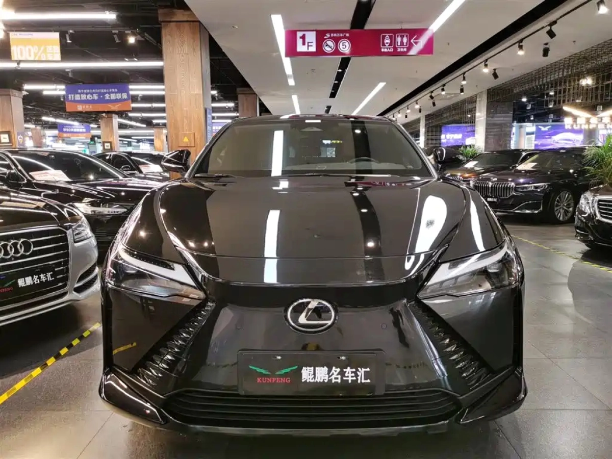 LEXUS RZ