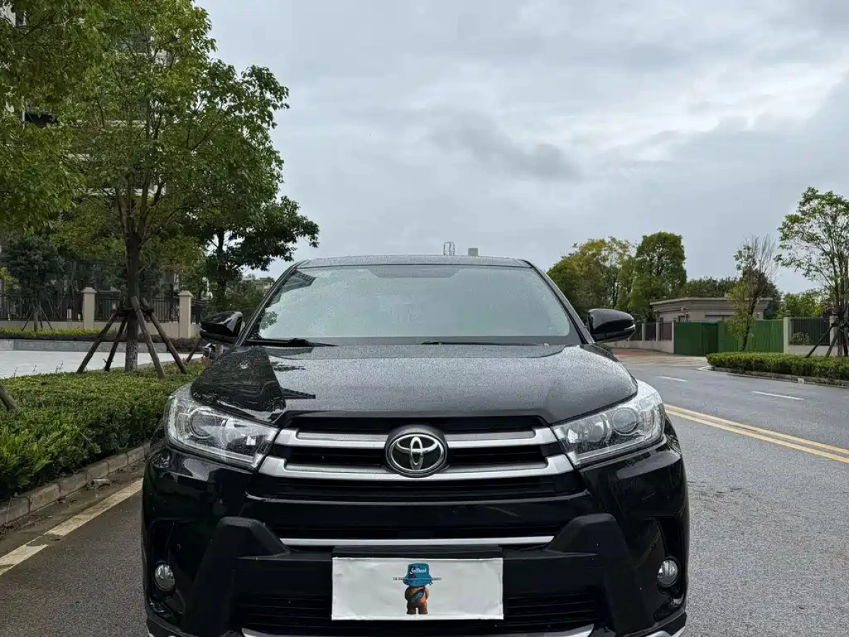 TOYOTA HIGHLANDER  2021