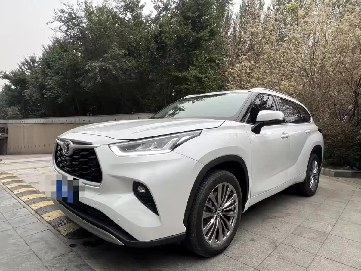 TOYOTA HIGHLANDER  2024