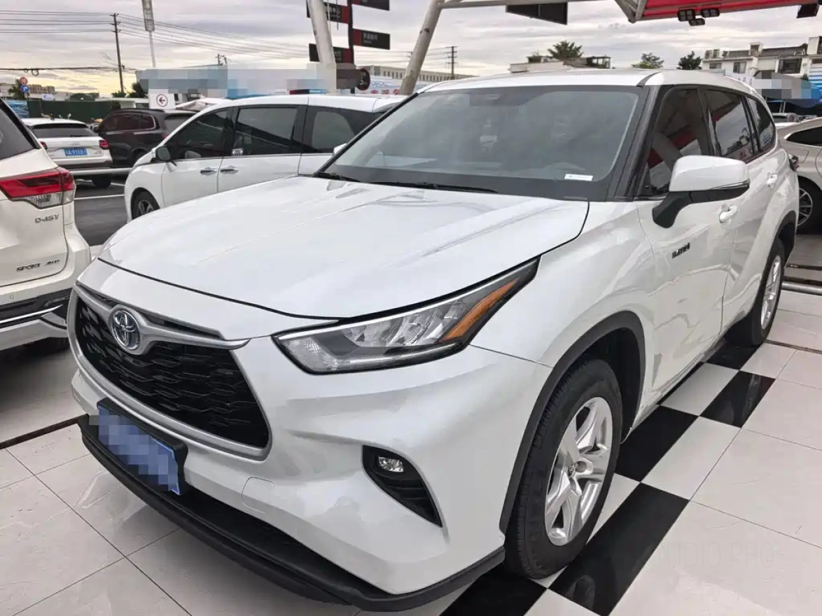 TOYOTA HIGHLANDER  2021