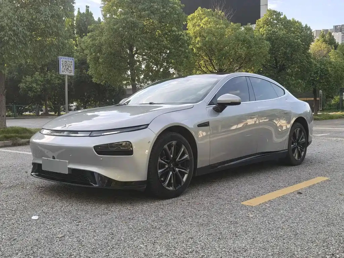 XPENG MOTORS P7