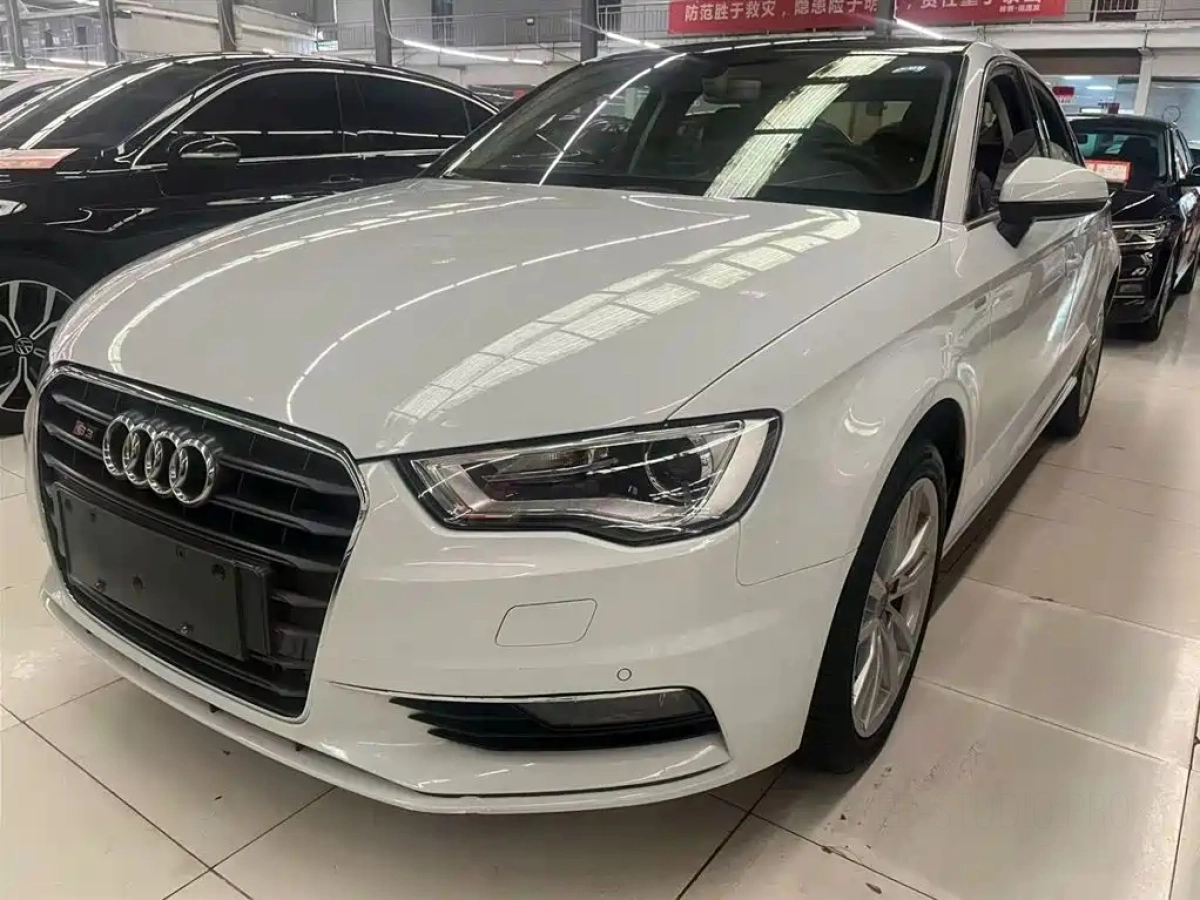 AUDI A3  2021