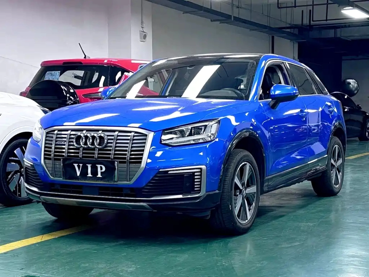 AUDI Q2L E-TRON  2021