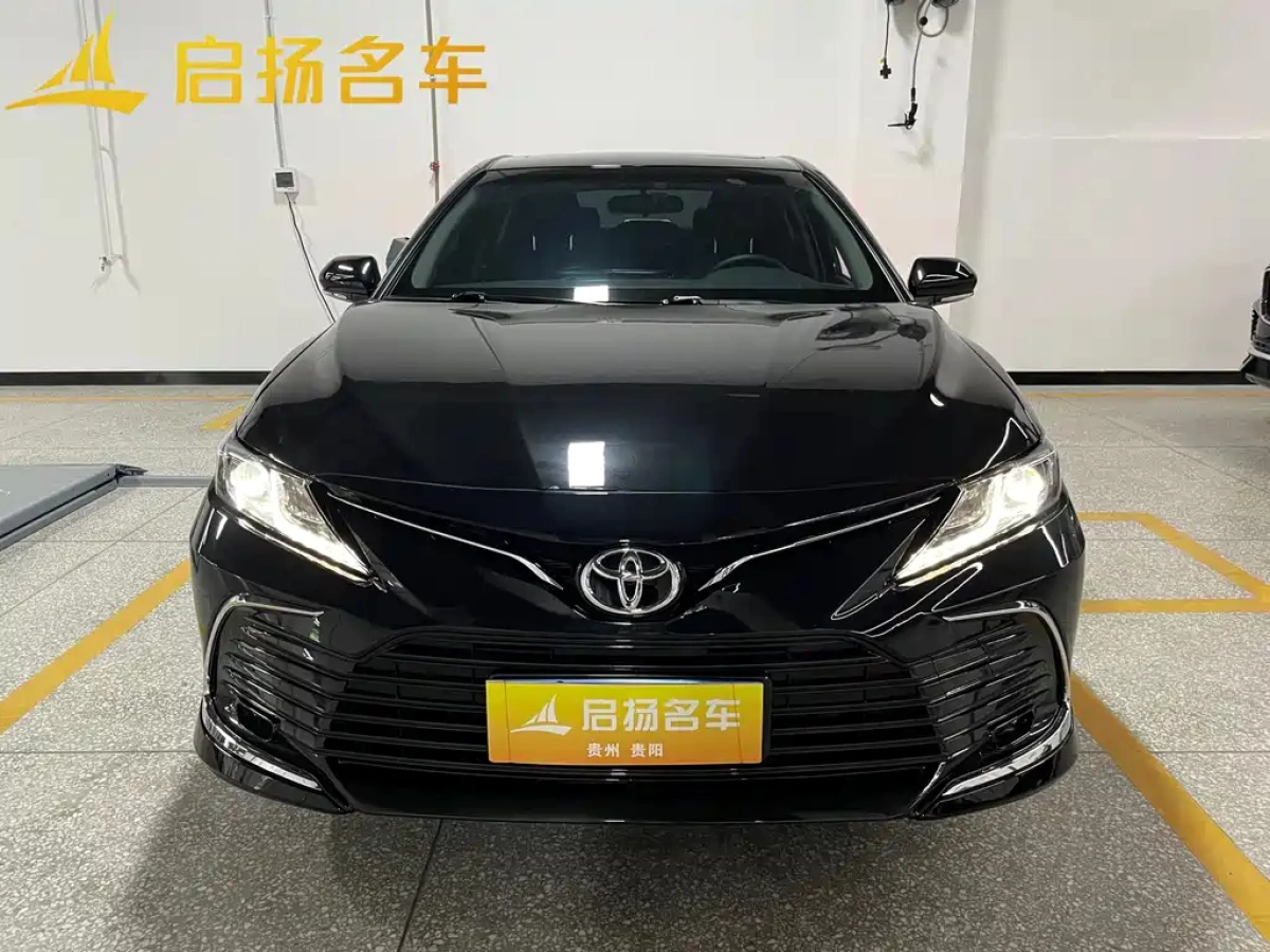 TOYOTA CAMRY