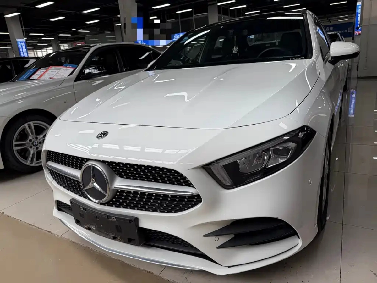 MERCEDES BENZ A-CLASS  2019
