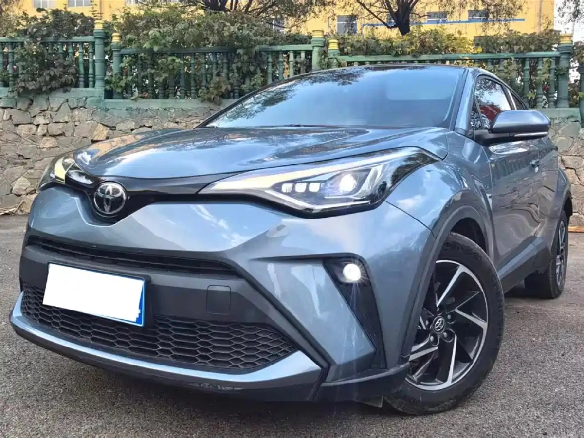 TOYOTA C-HR  2021