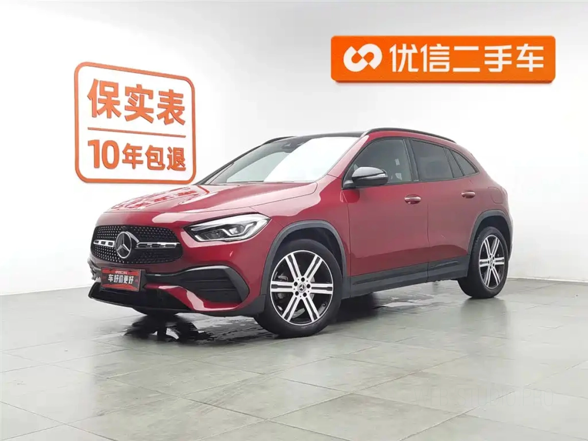 MERCEDES BENZ GLA  2020