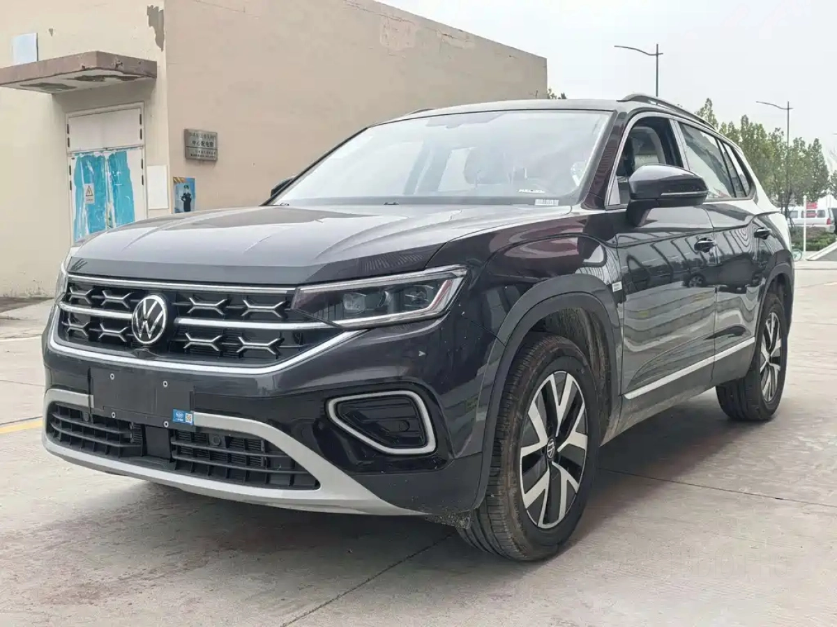 VOLKSWAGEN TAYRON  2025
