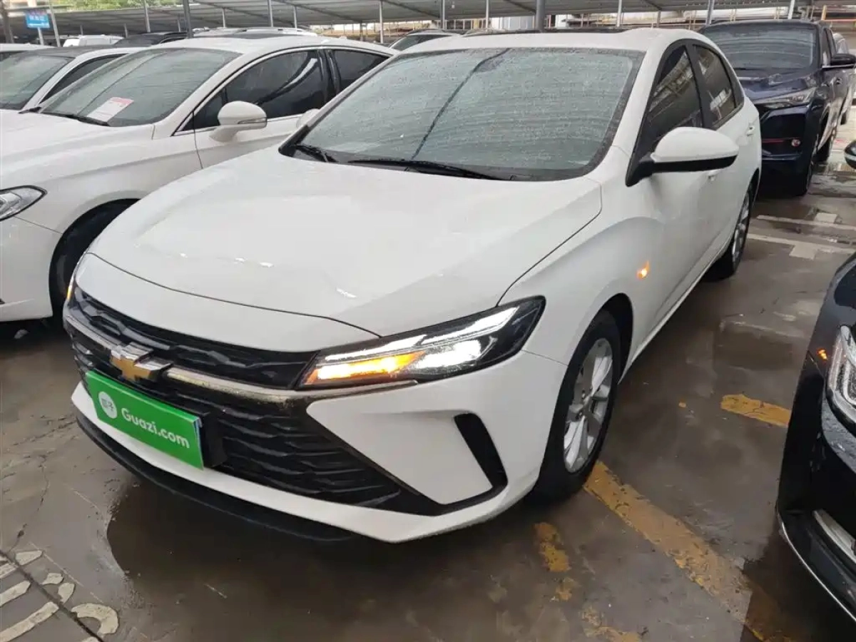 CHEVROLET CRUZE