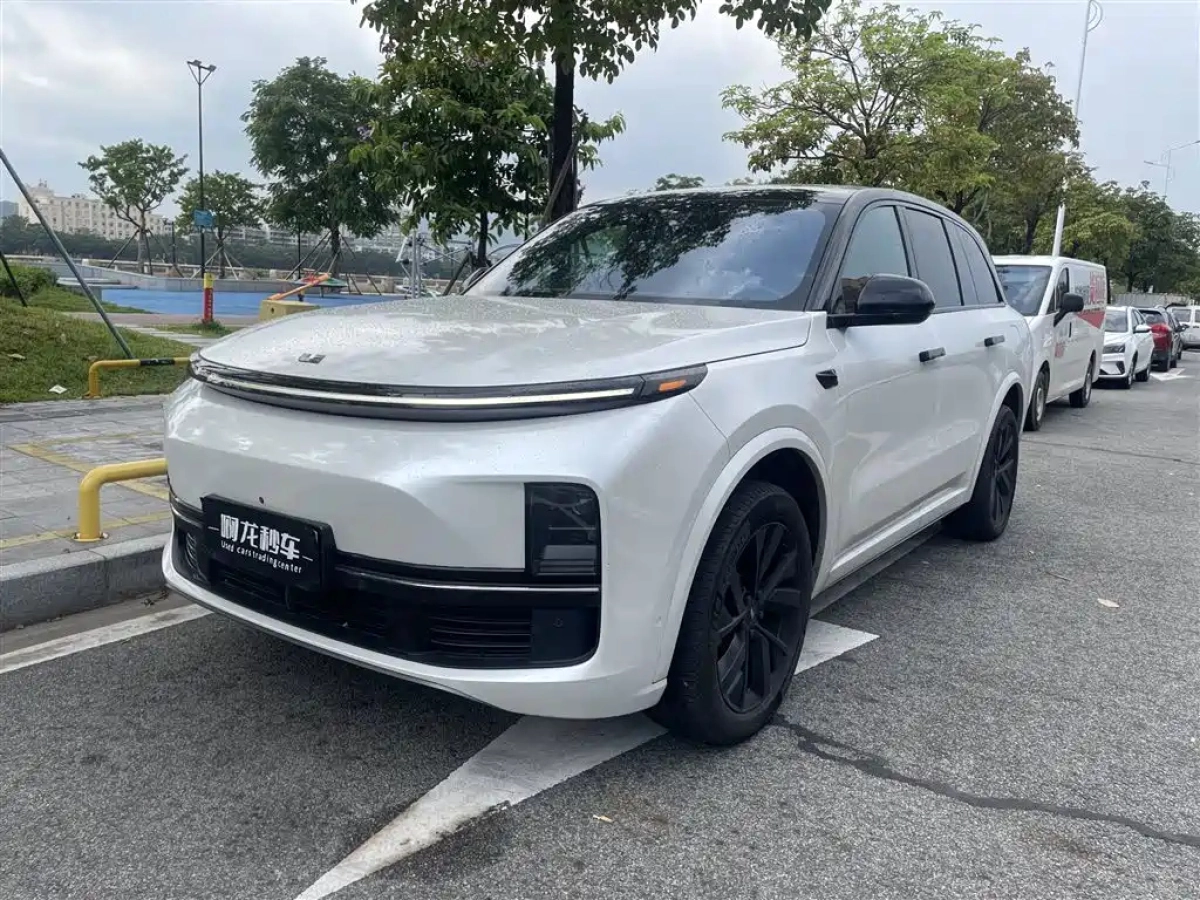 LI AUTO L8