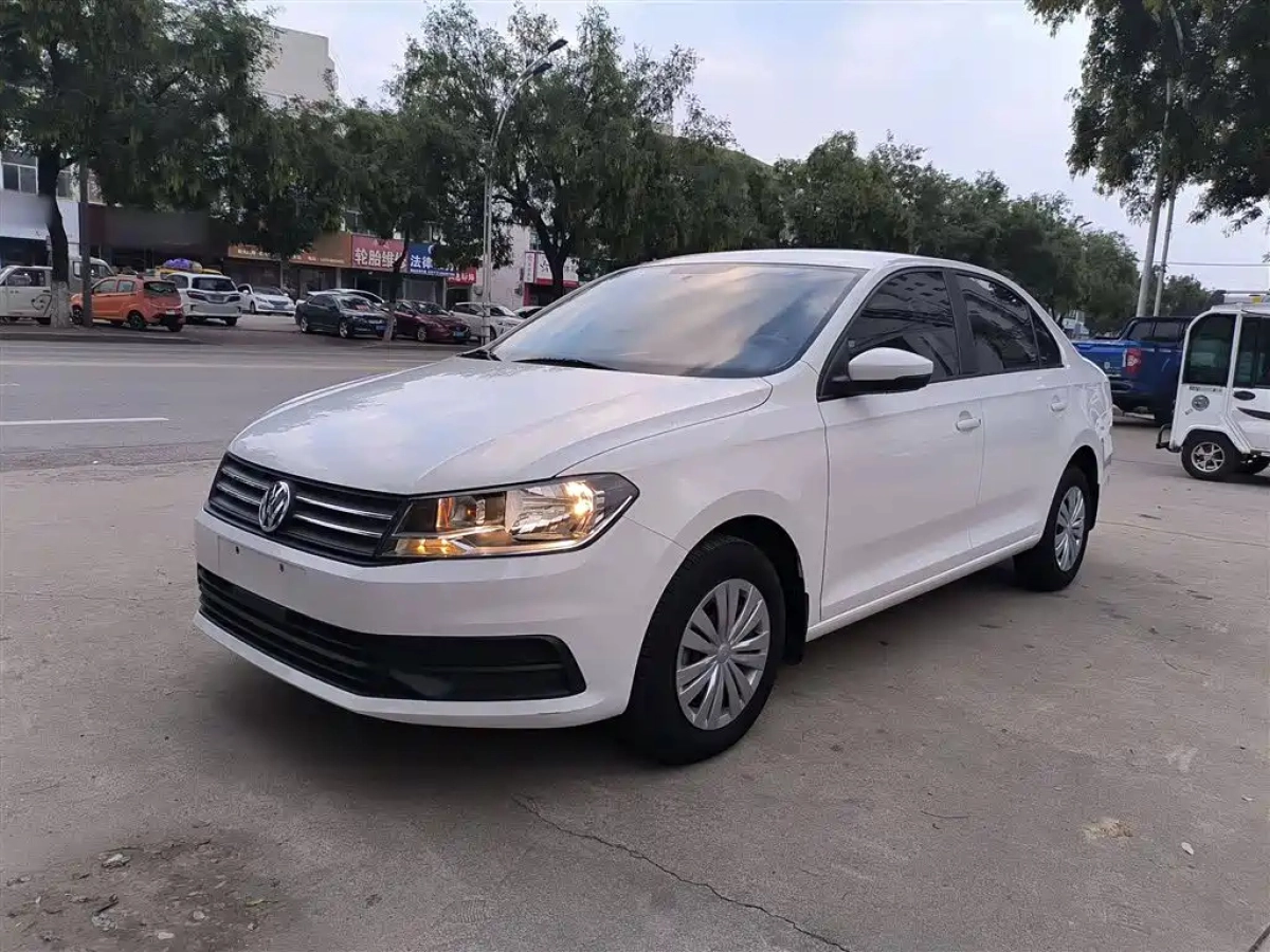 VOLKSWAGEN SANTANA  2023