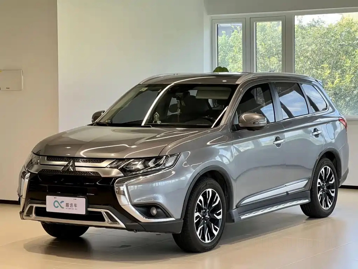 MITSUBISHI OUTLANDER  2019