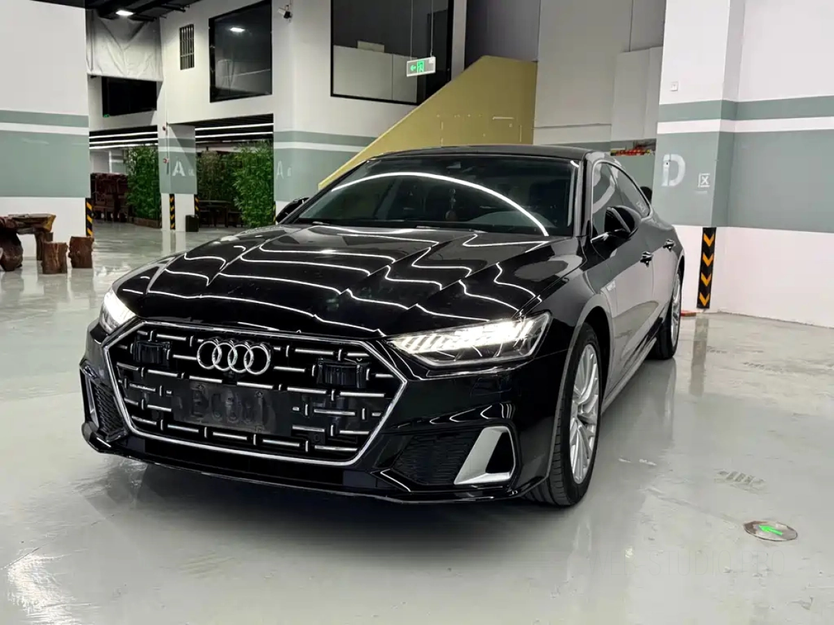 AUDI A7L