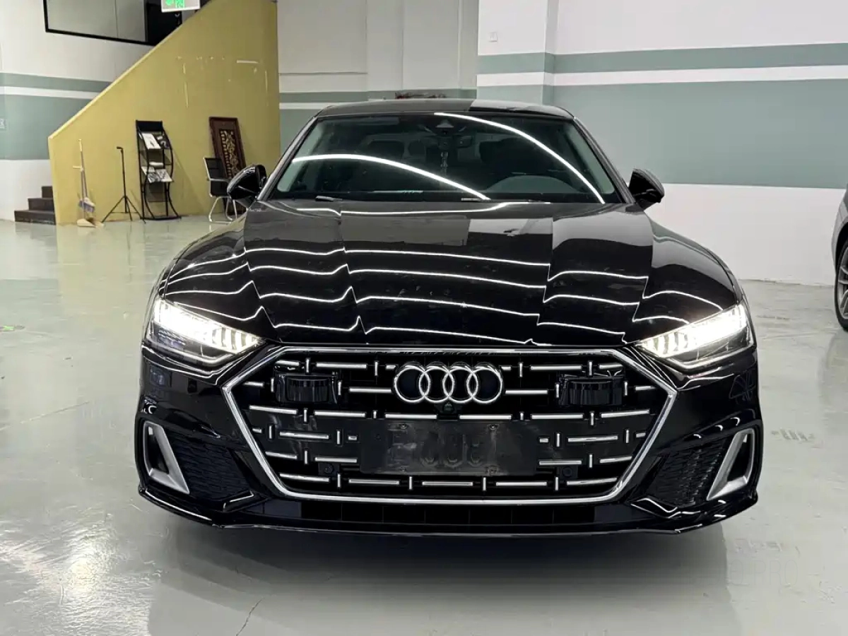 AUDI A7L