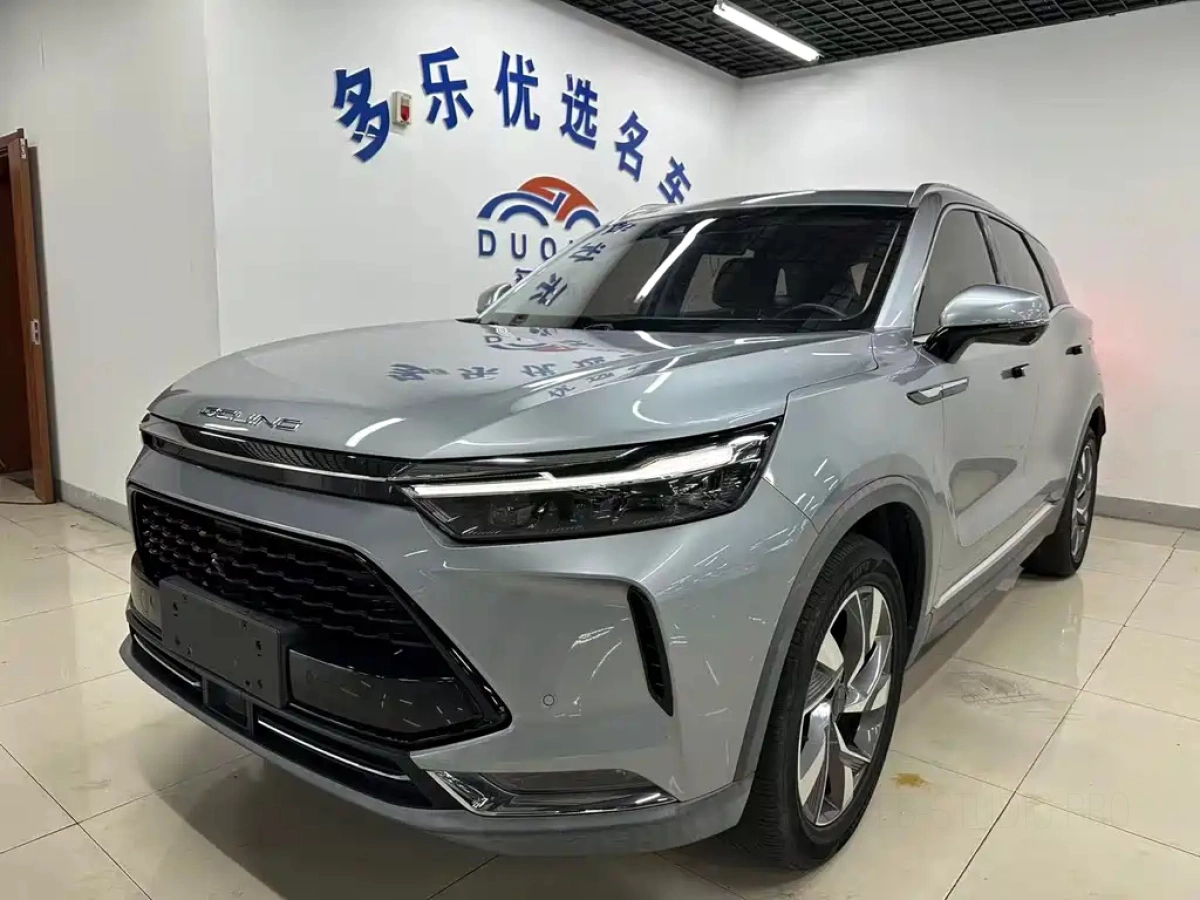 BAIC X7  2021