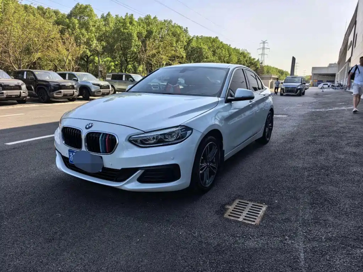 BMW 1-SERIES  2020