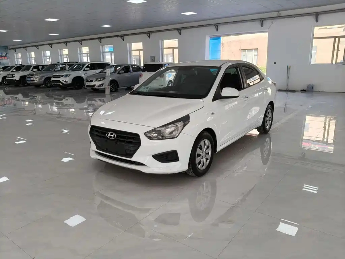 HYUNDAI SOLARIS  2019