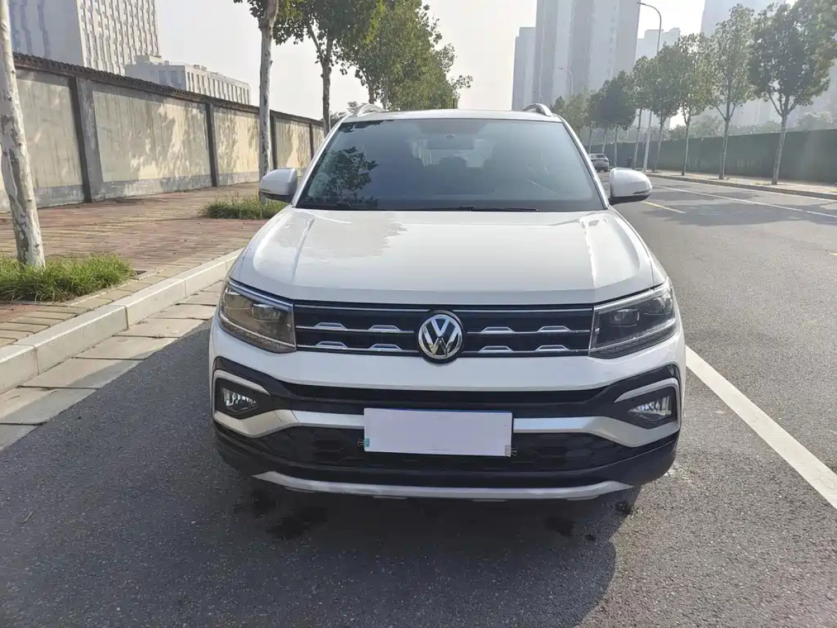 VOLKSWAGEN T-CROSS