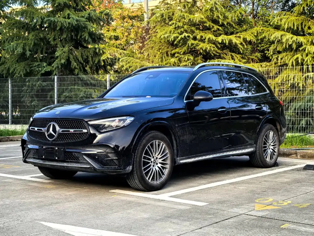 MERCEDES BENZ GLC