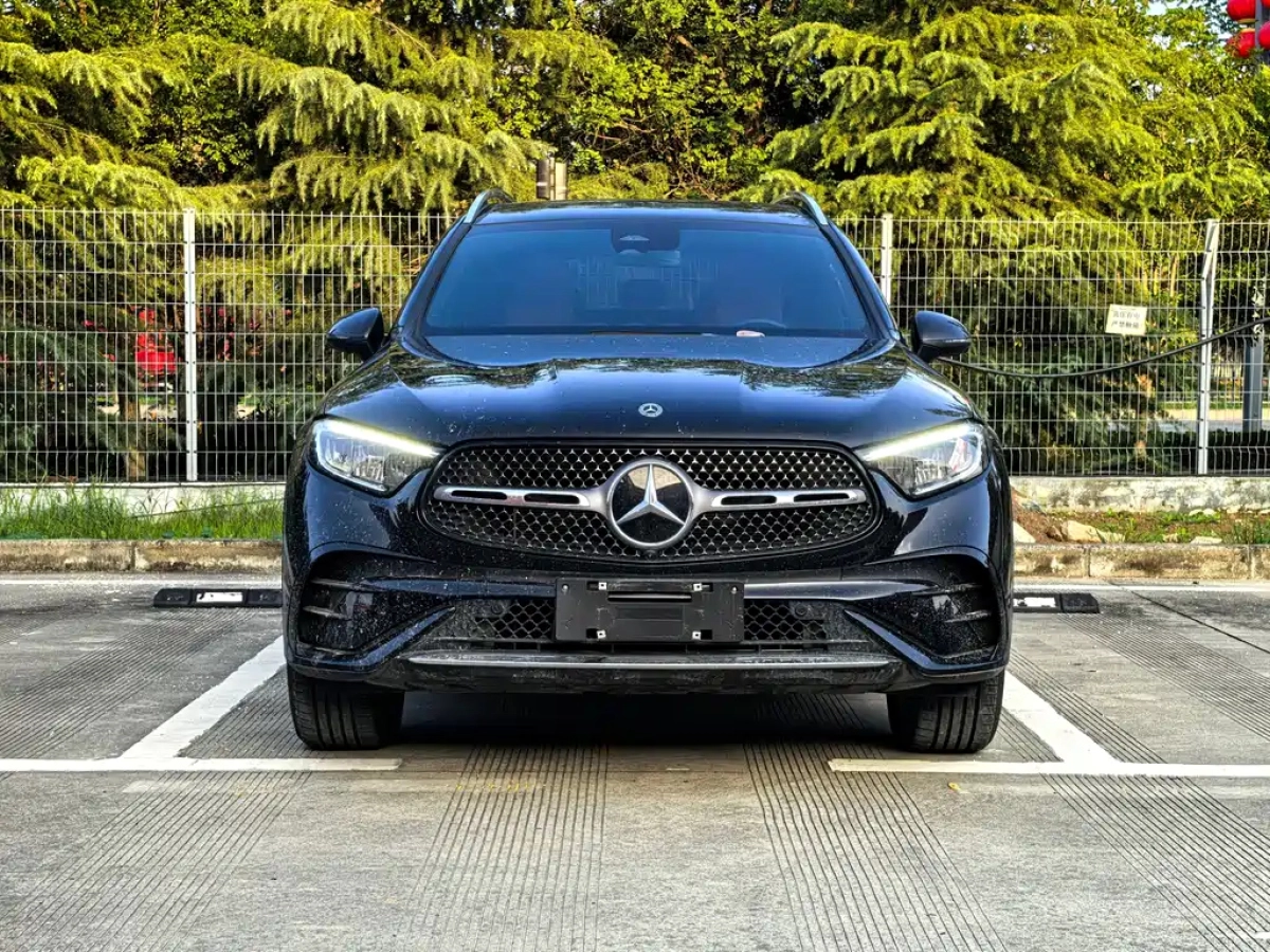 MERCEDES BENZ GLC