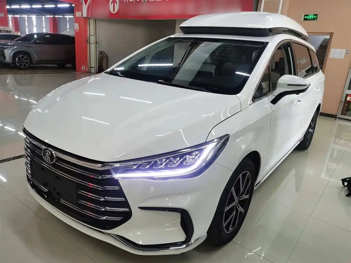 BYD SONG MAX NEW ENERGY