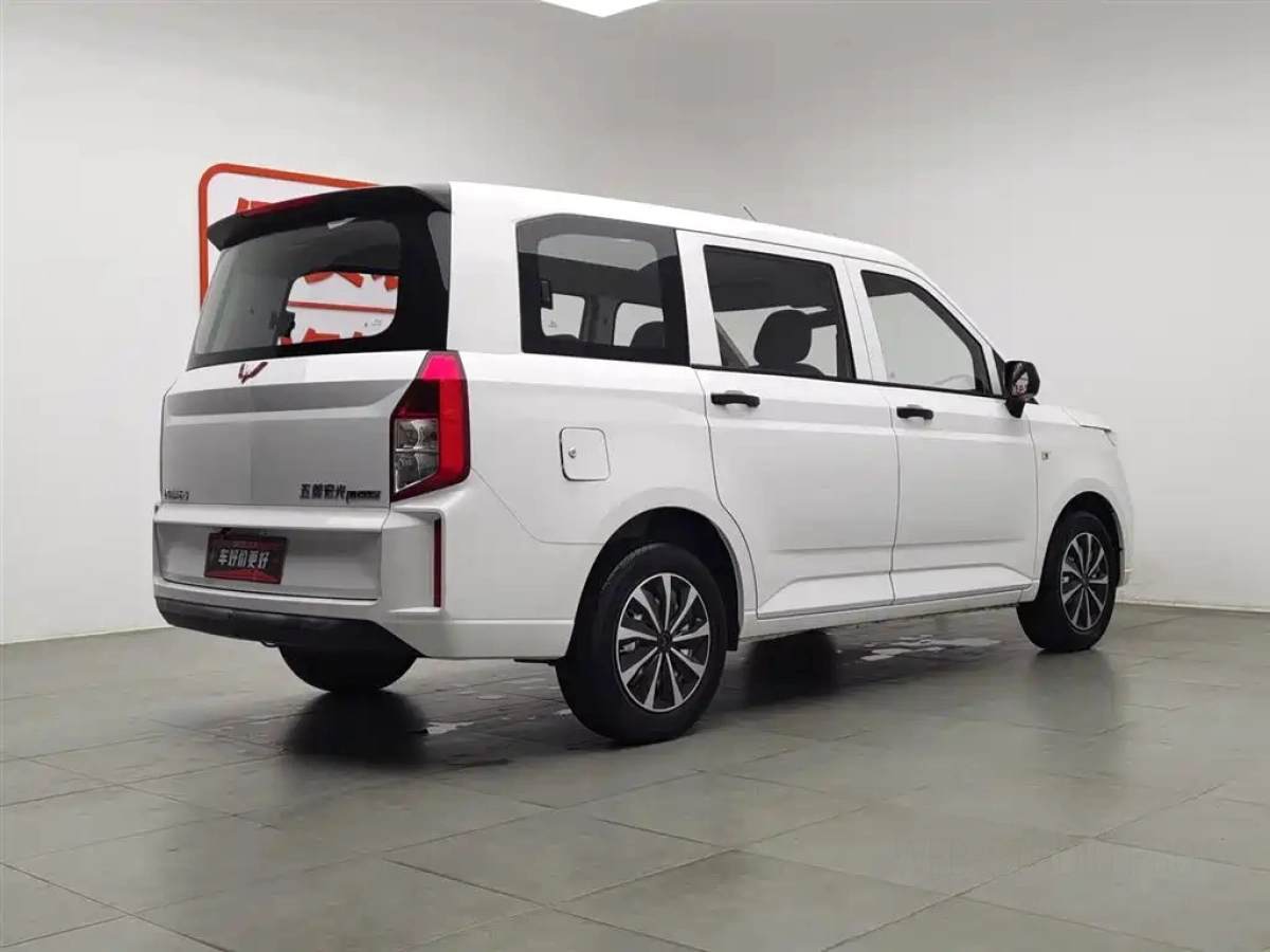 SGMW WULING HONGGUANG PLUS