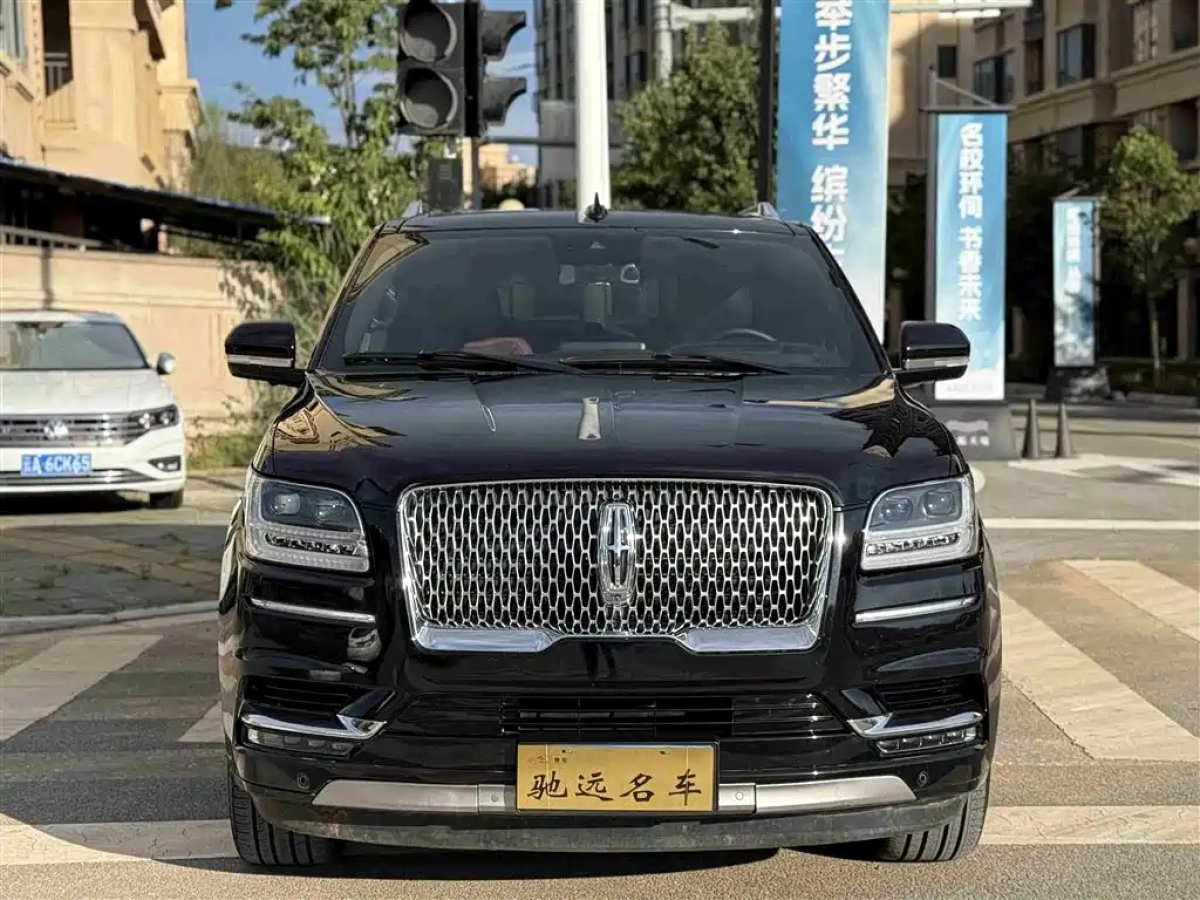 LINCOLN NAVIGATOR