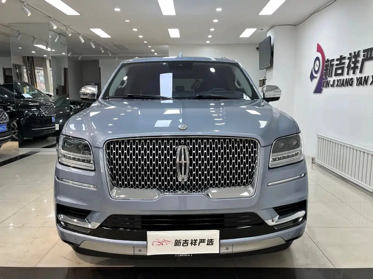 LINCOLN NAVIGATOR
