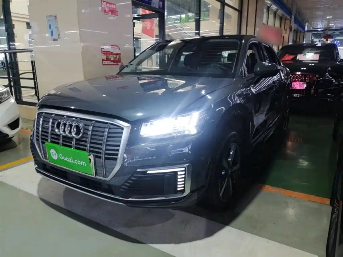 AUDI Q2L E-TRON  2021