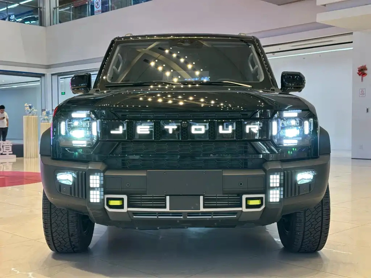 JETOUR TRAVELLER  T2